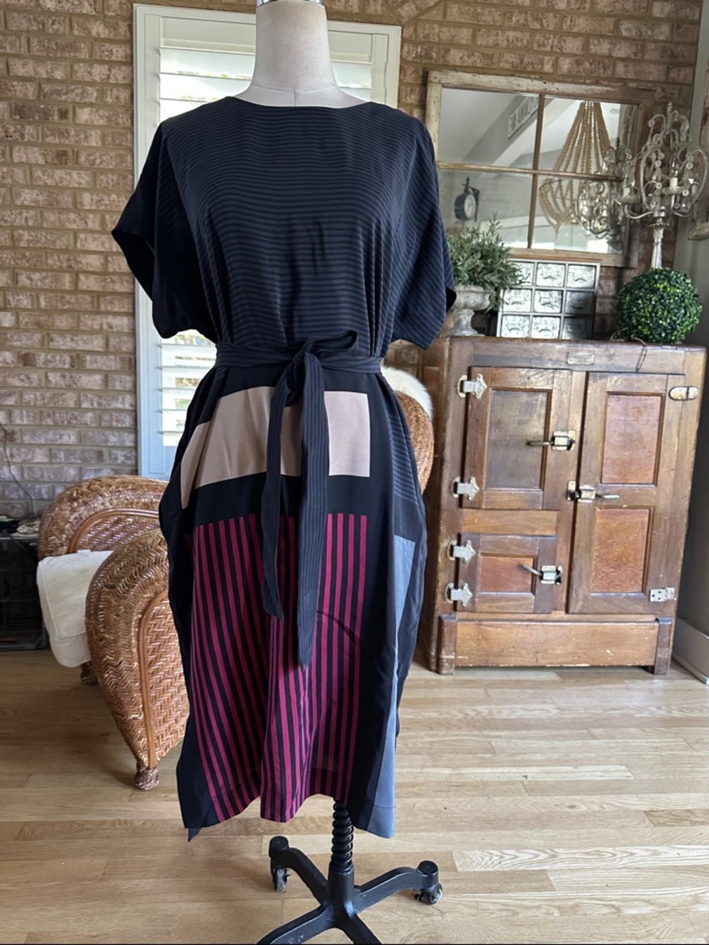 JIGSAW UNITED KINGDOM BLOCK STRIPE DRESS BELTED SILK 8 NEW pockets lightweight